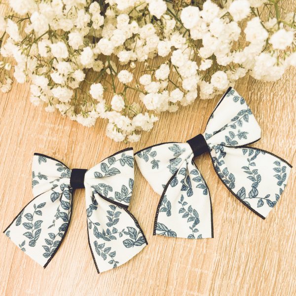 Adorable Blue Floral Bow Set - Image 13
