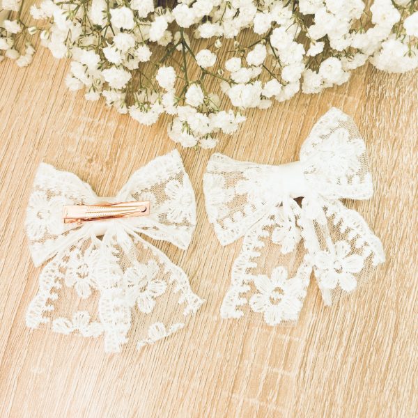 Adorable Delicate Lace Bow Set - Image 4