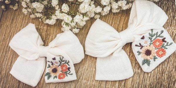 Adorable Embroidered Floral Bow Set - Image 3