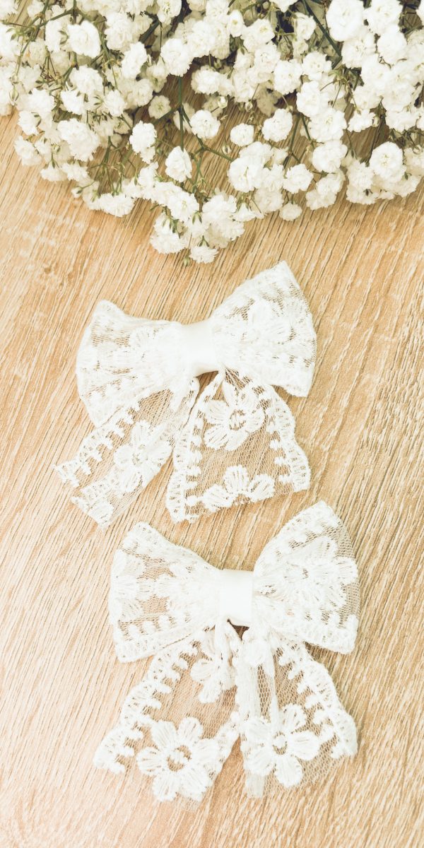 Adorable Delicate Lace Bow Set - Image 5